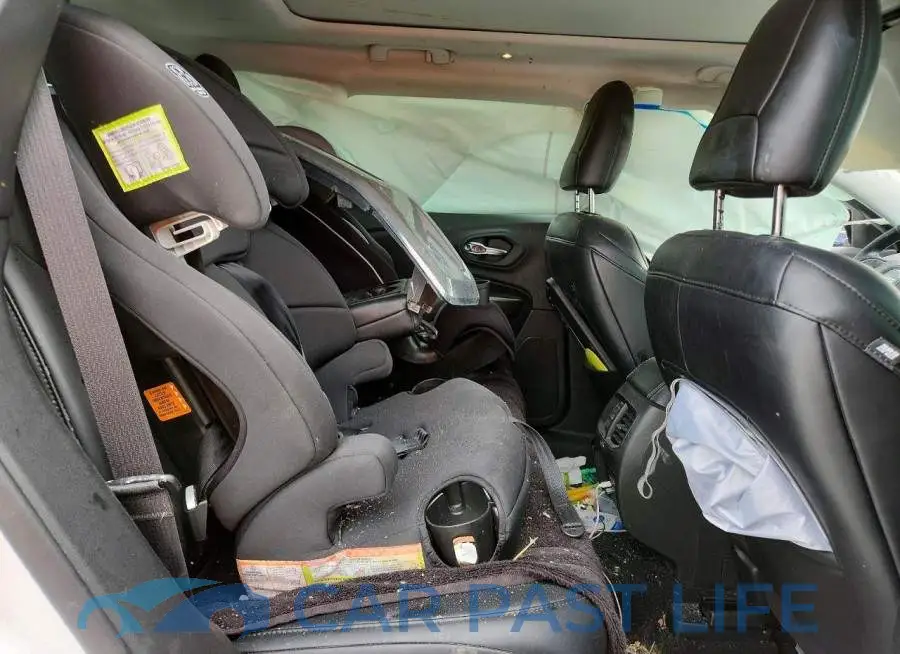 1C4PJLMX3MD107630# 11