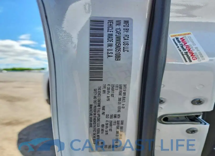 1C4PJMMX5ND510869# 13