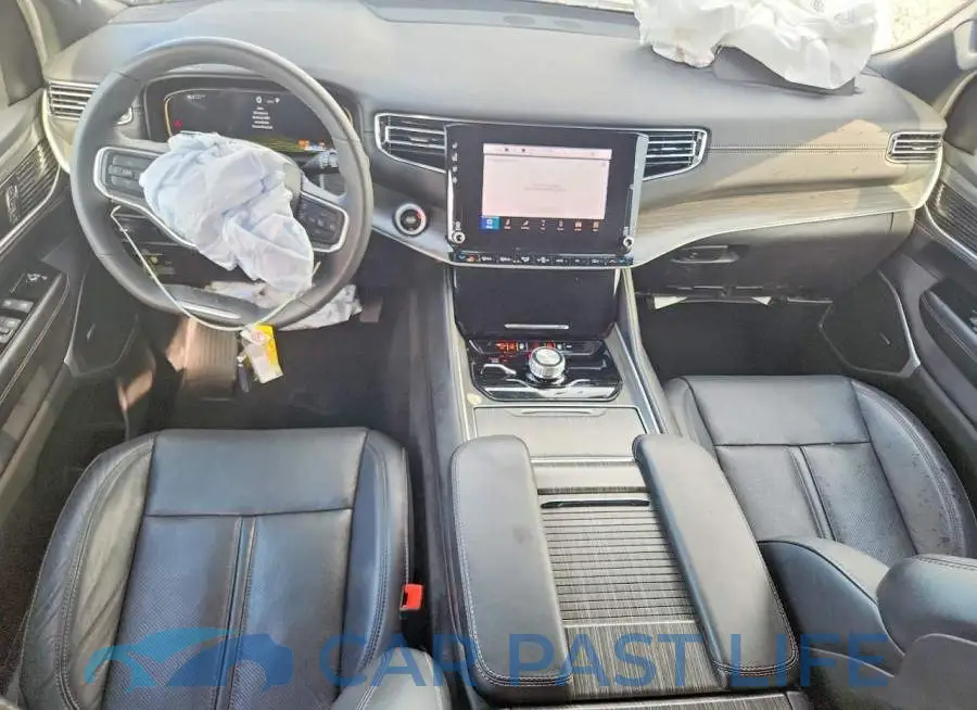 1C4SJSBP1RS173197# 8