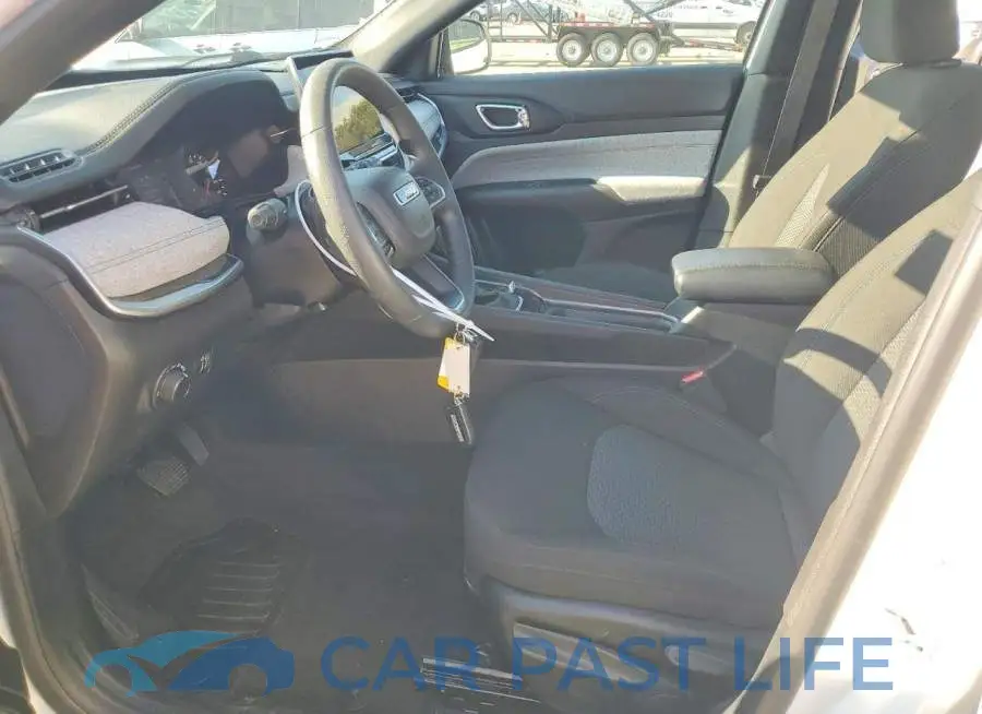 3C4NJDAN2RT106812# 7