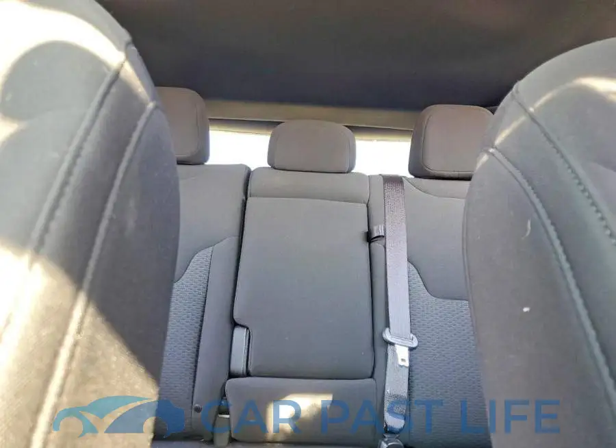 3C4NJDAN2RT106812# 10