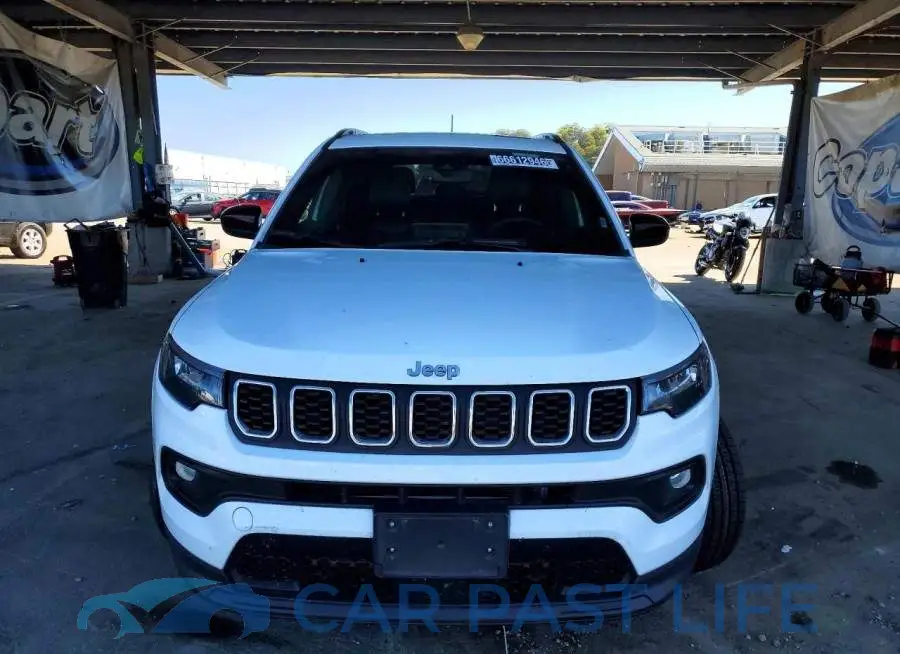 3C4NJDBN2ST549031# 5