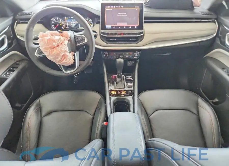 3C4NJDCN0RT126506# 8