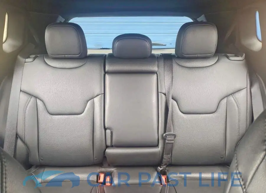 3C4NJDCN1ST601148# 10