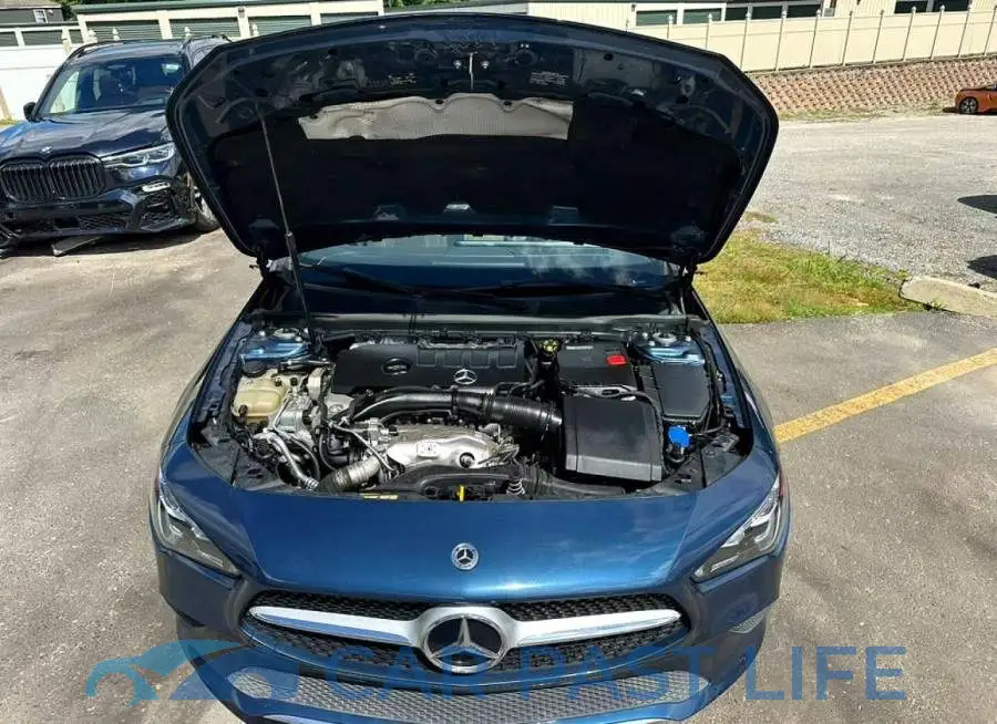 W1K5J4GB2PN331554# 5