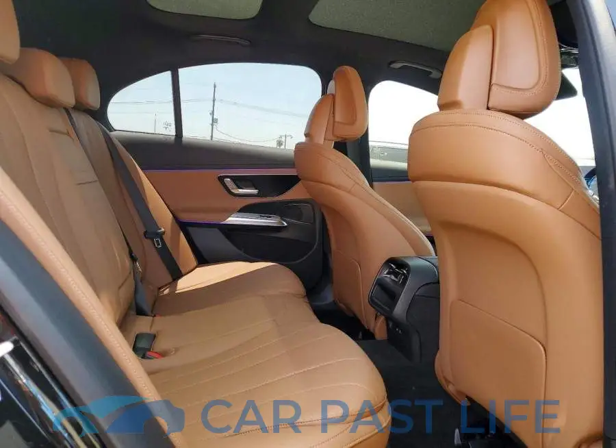 W1KLF4GB1TA202649# 10