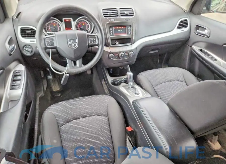 3C4PDCAB3JT275161# 8