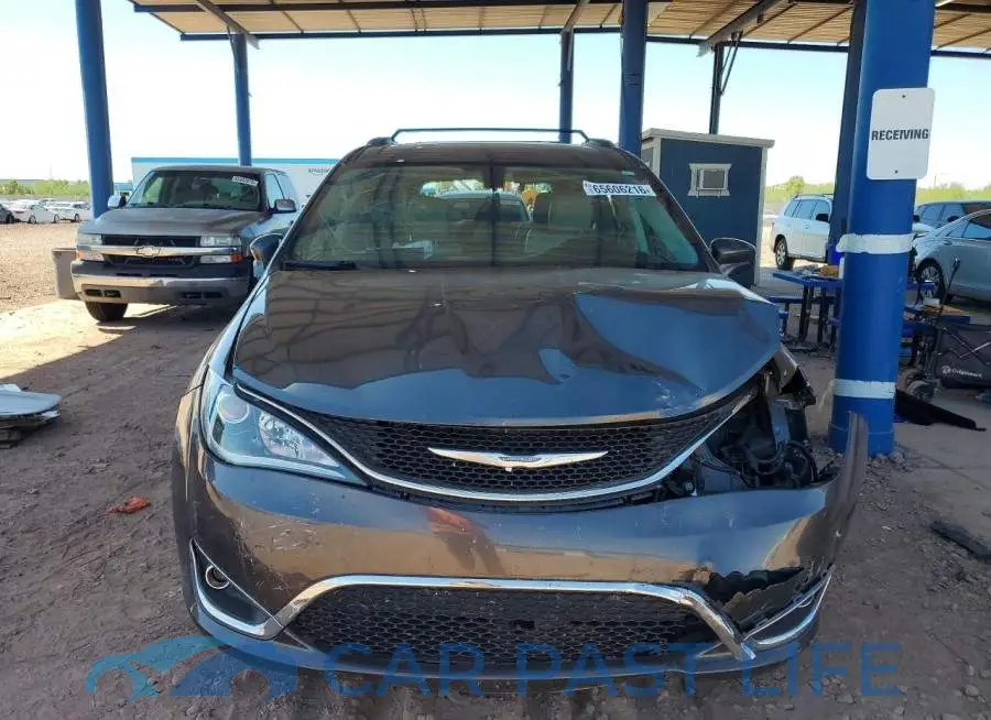 2C4RC1BG1JR157963# 5