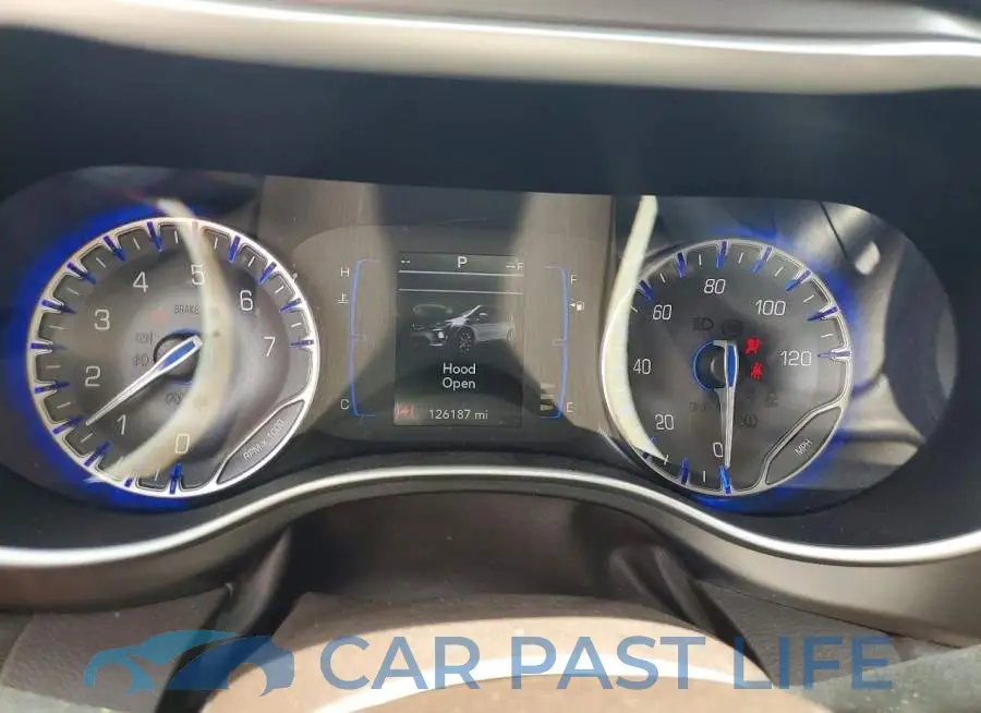 2C4RC1BGXJR142071# 9