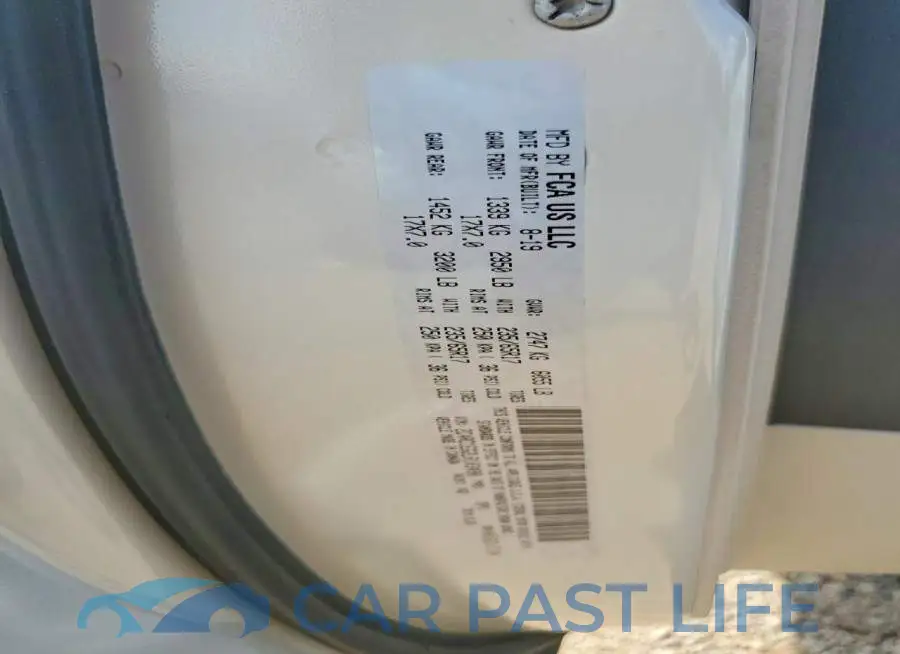 2C4RC1EG2LR103490# 13