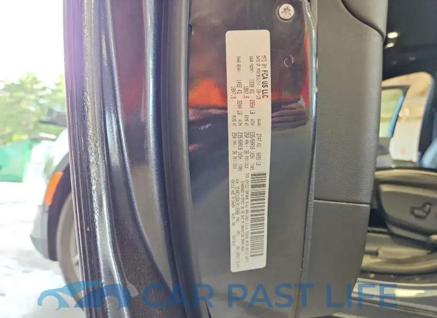 2C4RC1GGXLR116968# 13