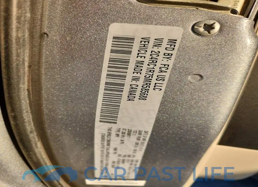 2C4RC1R75MR585688# 13