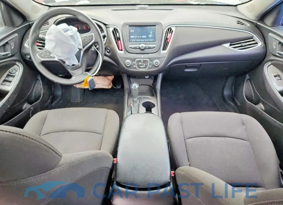 1G1ZB5ST4JF112118# 8