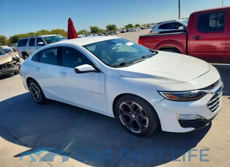1G1ZD5ST6PF131238# 4