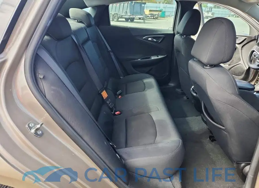1G1ZD5ST6PF178754# 10