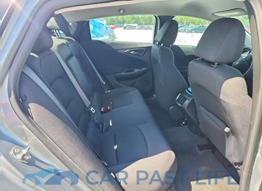 1G1ZD5ST9PF228305# 10