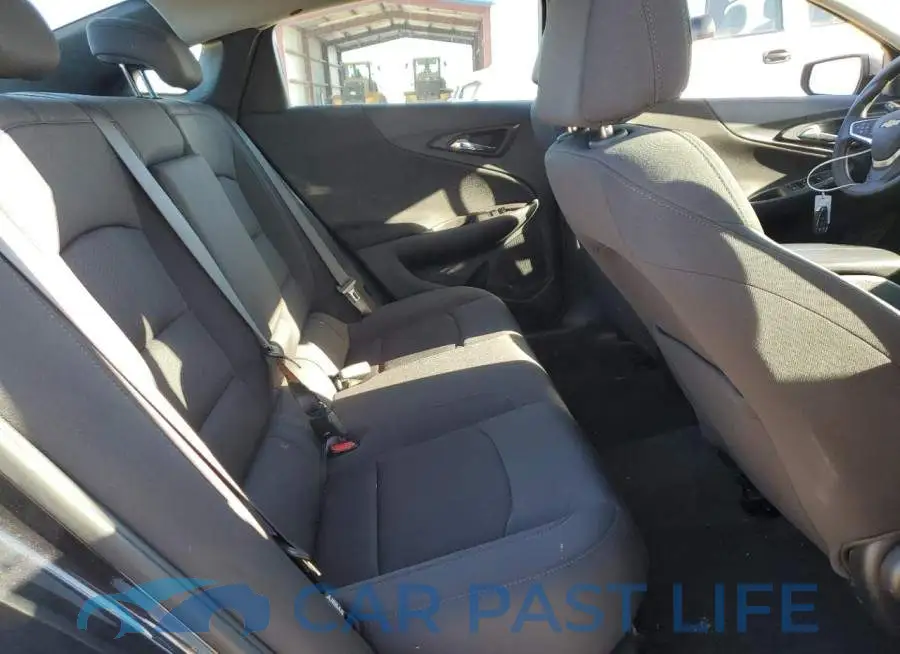 1G1ZD5STXPF130657# 10