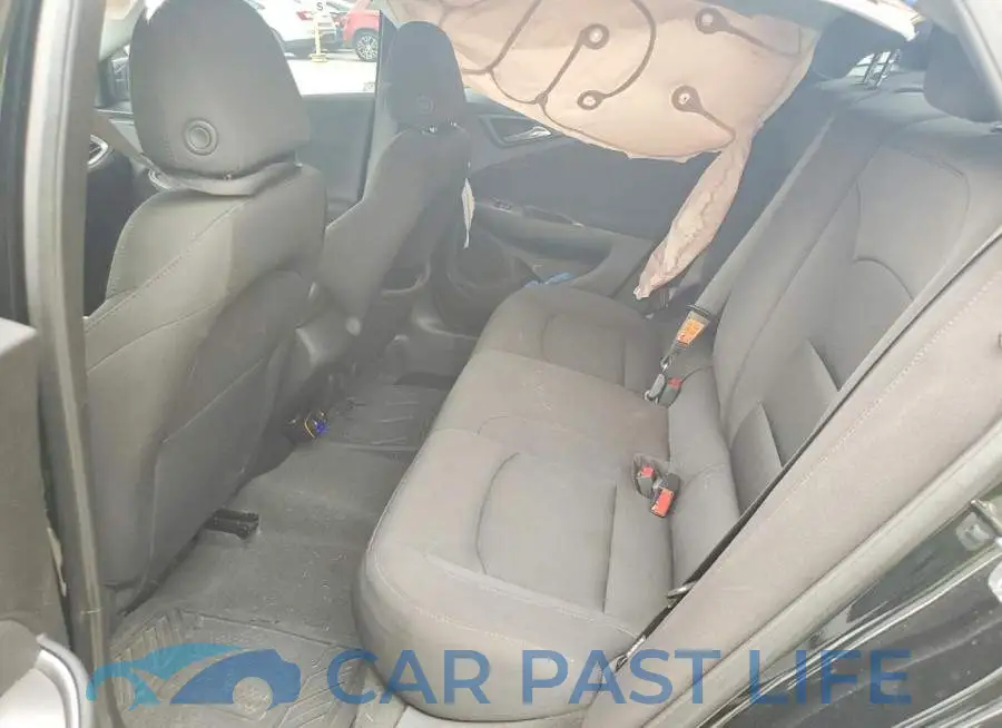 1G1ZG5ST8RF234901# 10