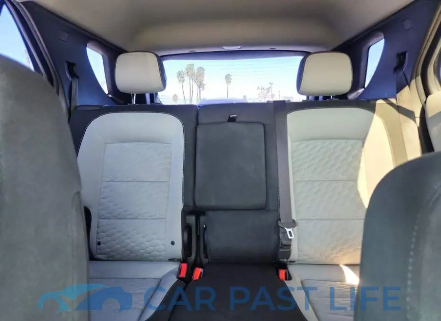 2GNAXHEV2J6160643# 10