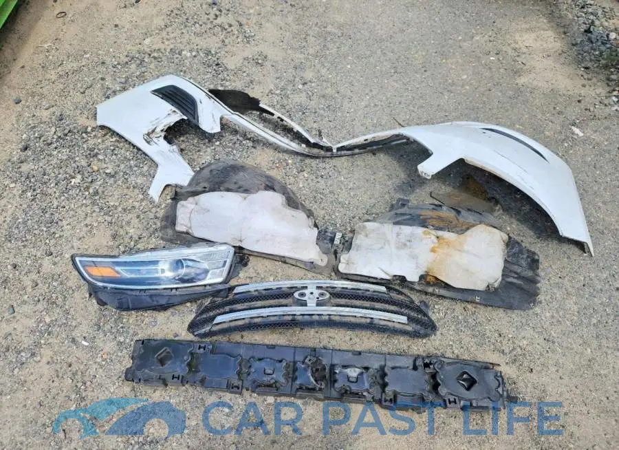 1FAHP2D87KG100977# 12