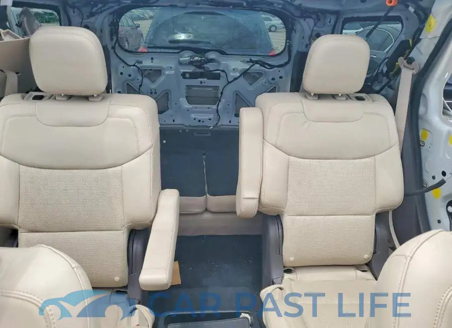 1FM5K8HC9MGC09565# 10