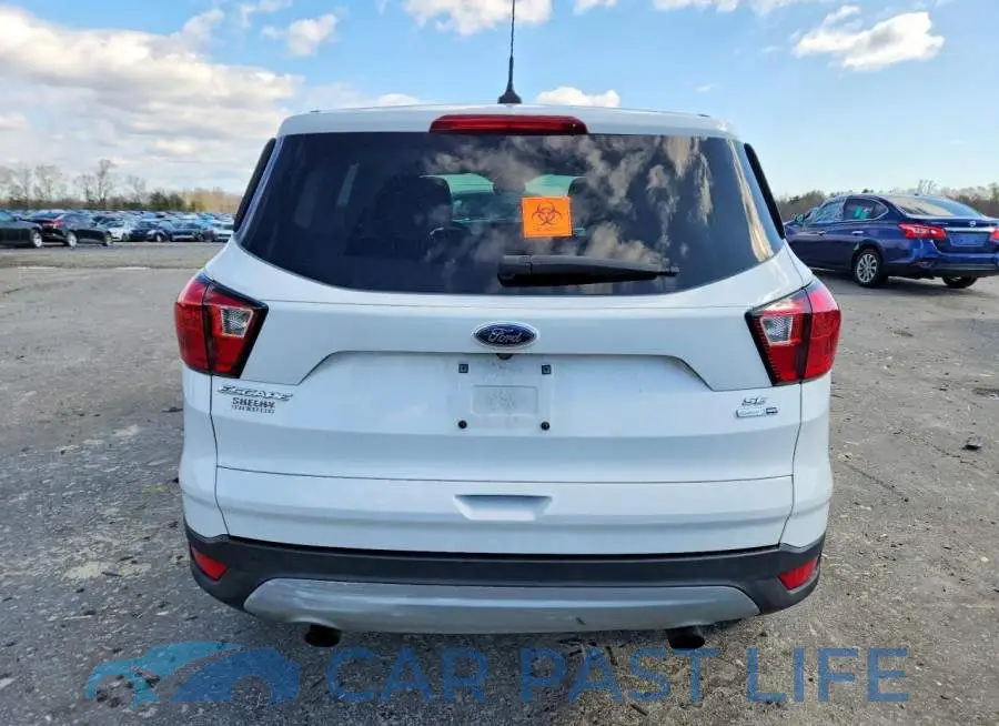 1FMCU9GD3KUA50820# 6