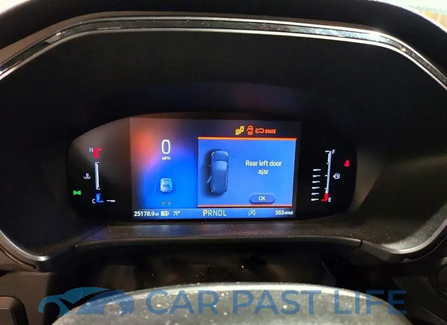 1FMCU9MN3RUA88720# 9