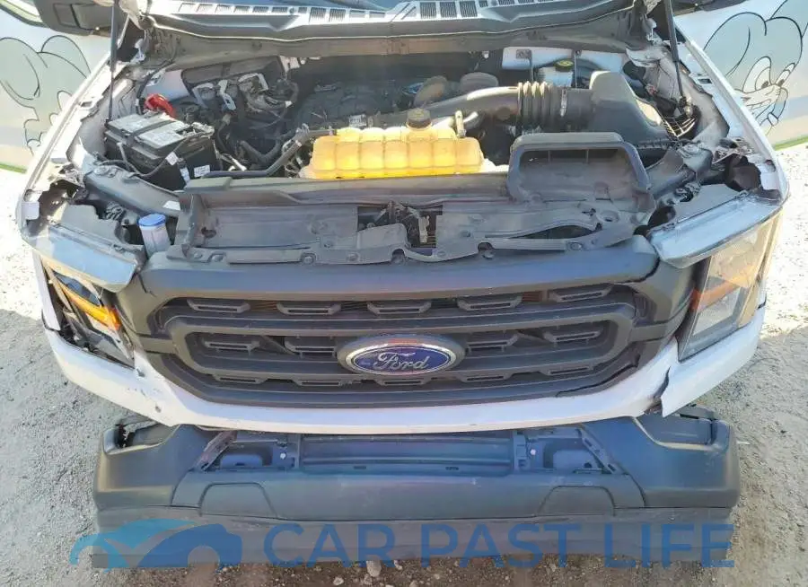 1FTMF1CB5PKE69912# 11