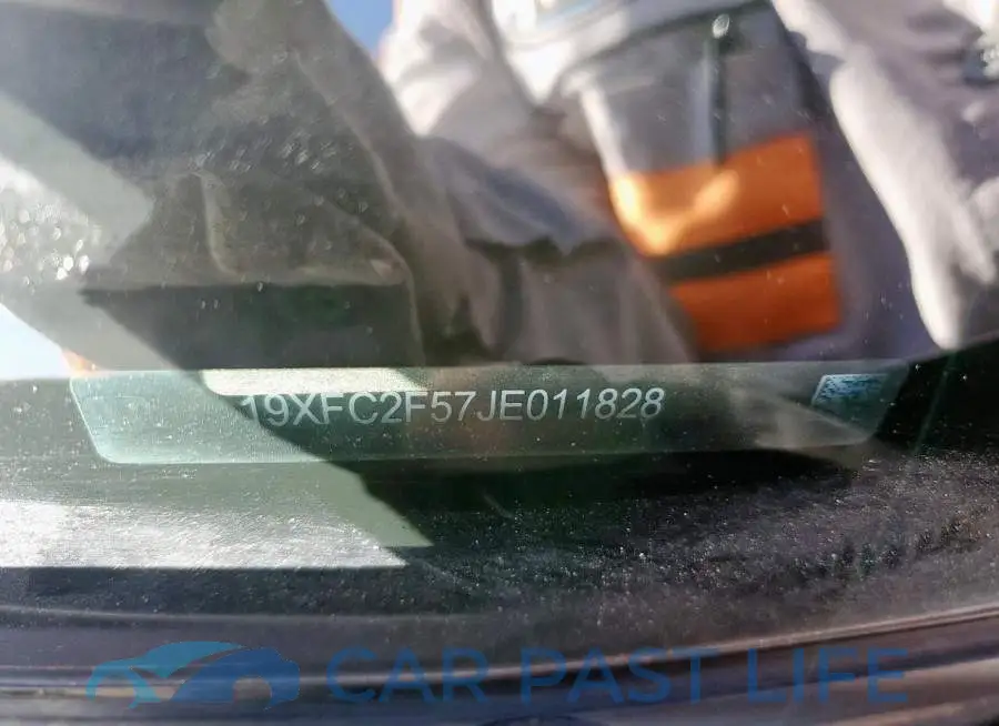 19XFC2F57JE011828# 12