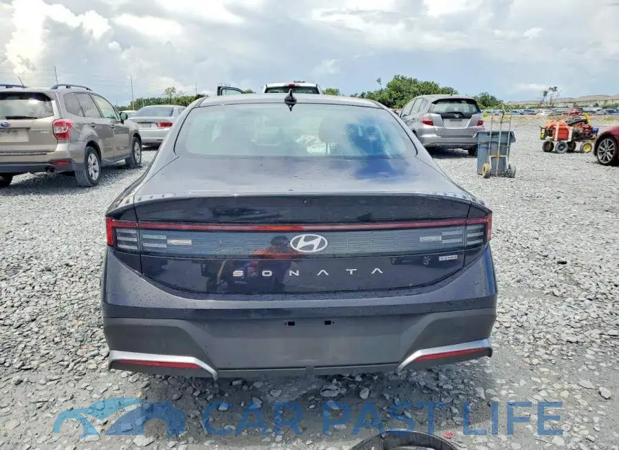 KMHL24JJ1TA145578# 6