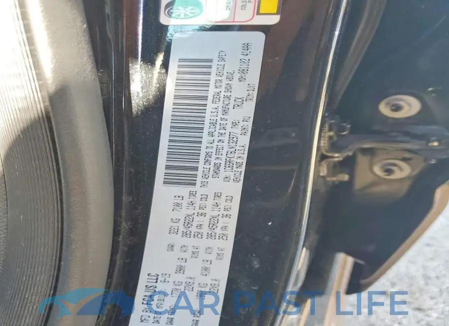 1C6SRFKT6LN132977# 12