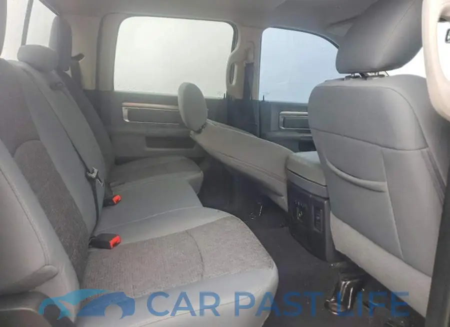 3C6RR7LT9JG227185# 10