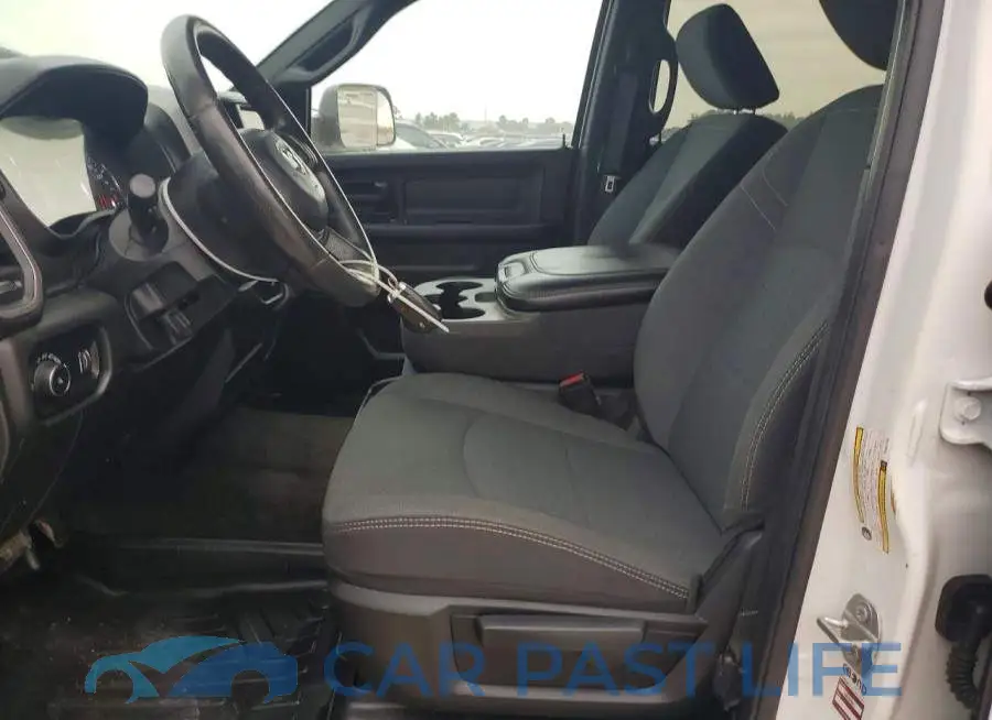 3C6UR5CJ1MG624035# 7