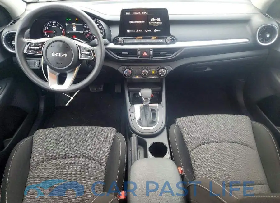 3KPF24AD0RE790689# 8