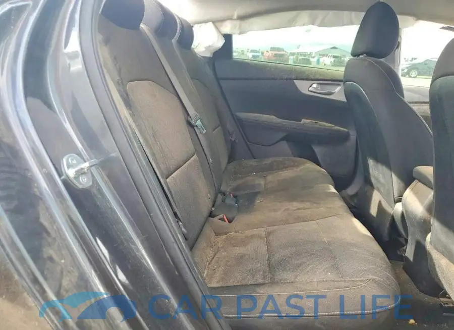 3KPF24AD5RE836596# 10