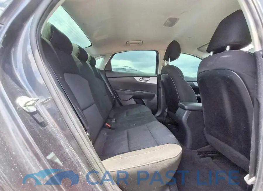 3KPF24AD9PE642859# 10