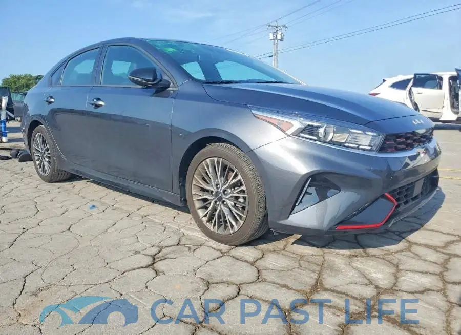 3KPF54AD8RE829827# 4