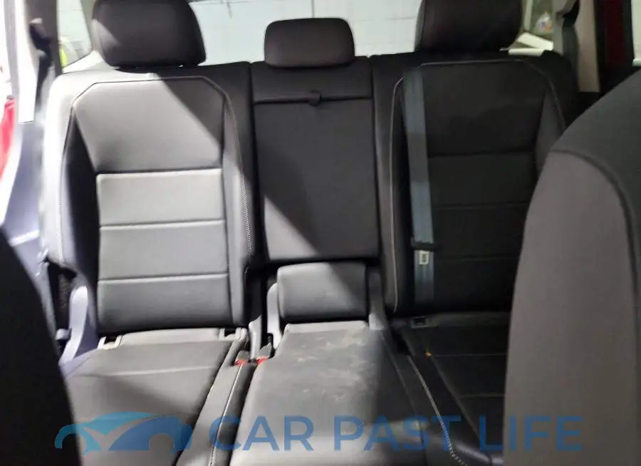 3VV2B7AX2MM040432# 10
