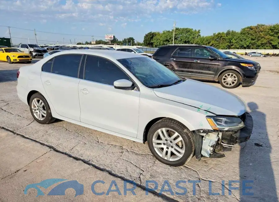3VW2B7AJ9HM341535# 4