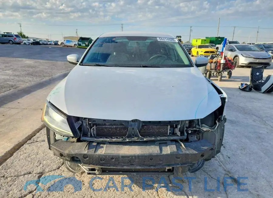 3VW2B7AJ9HM341535# 5