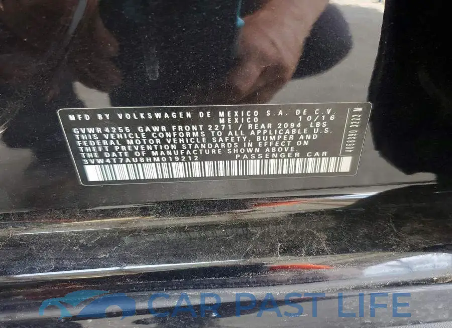 3VW4T7AU8HM019212# 12