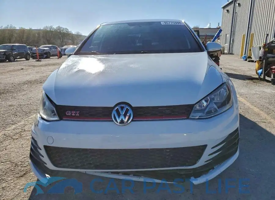 3VW5T7AU8HM076532# 5