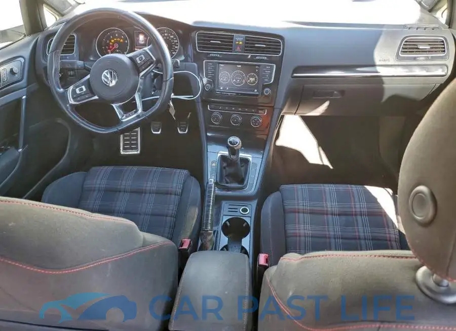 3VW5T7AU8HM076532# 8