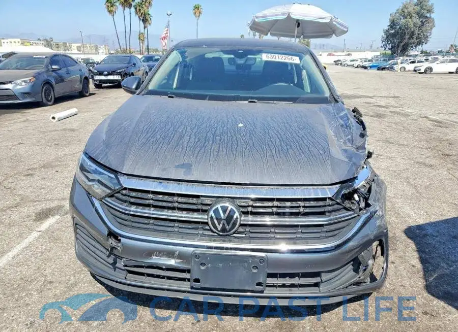 3VW7M7BU0NM005454# 5