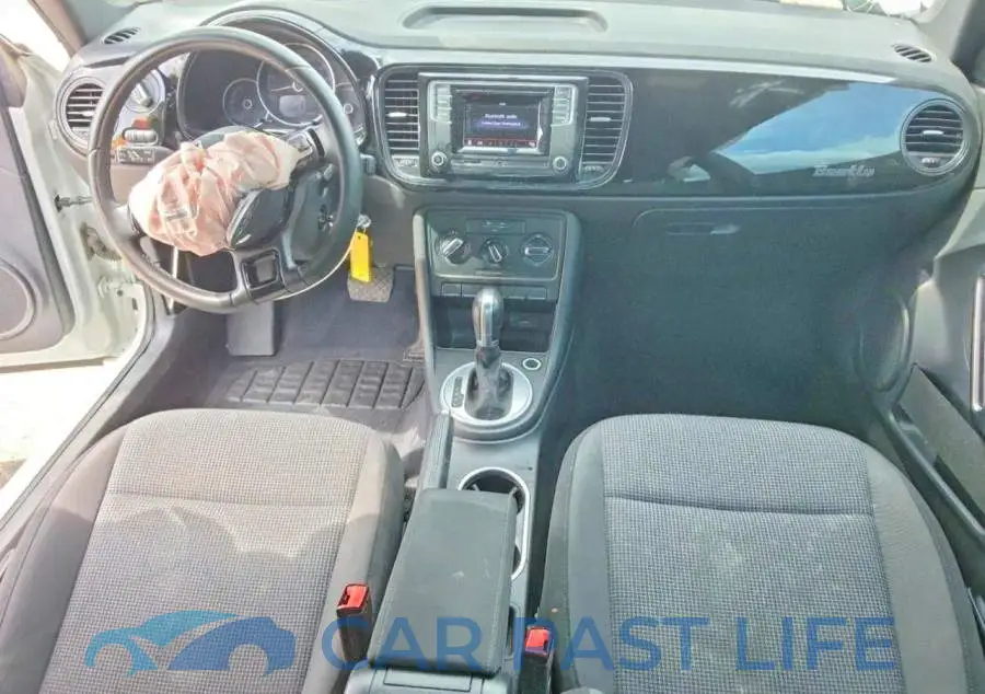 3VWFD7AT6JM702853# 8