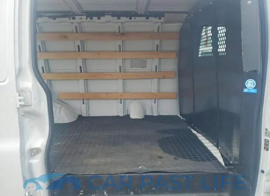 1GTW7AFP2S1252099# 11