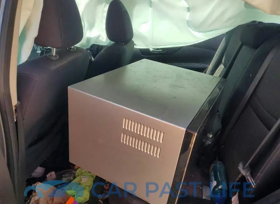 JN8AT2MV6JW301078# 11
