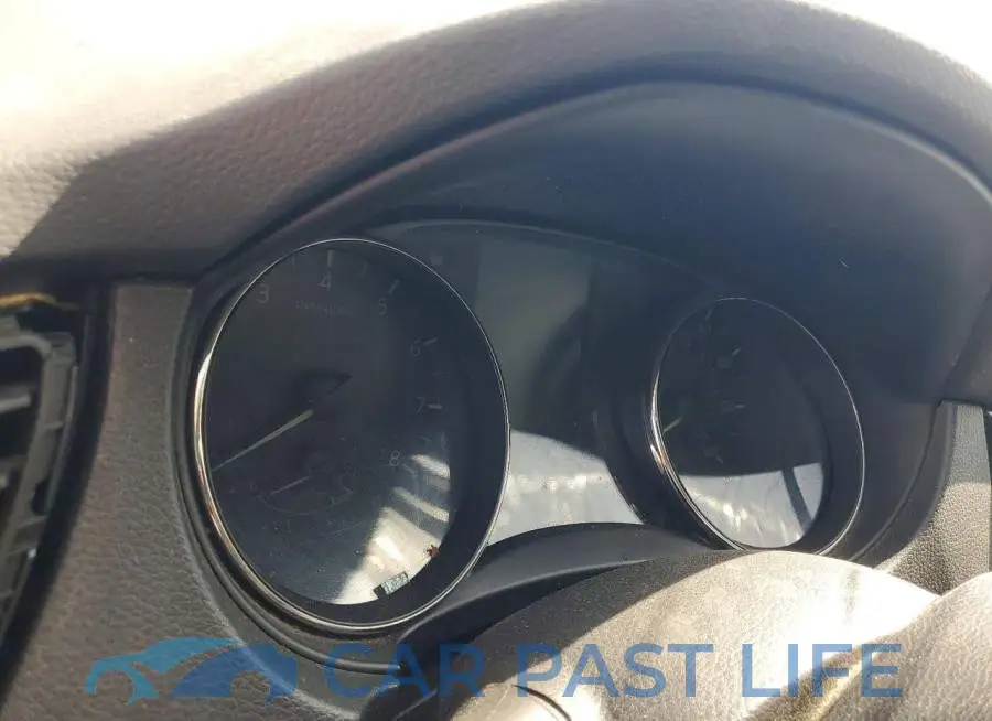 JN8AT2MV6JW301078# 9