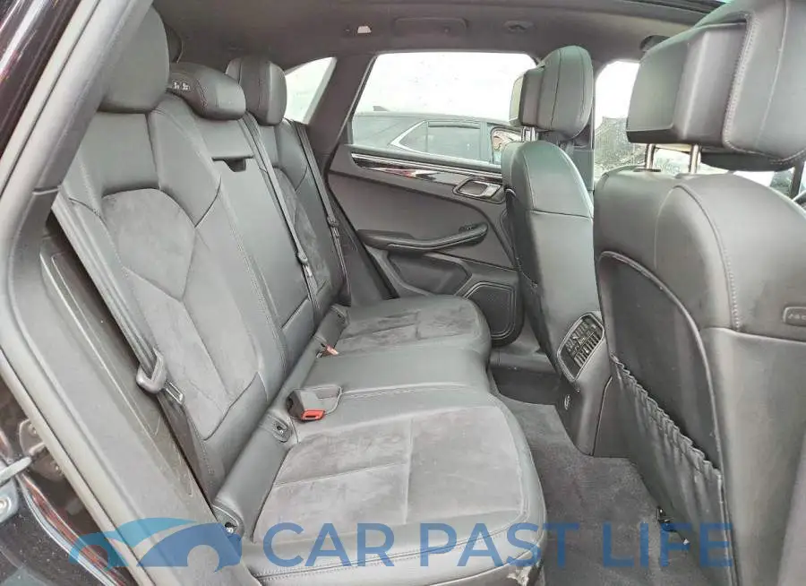 WP1AA2A56JLB11948# 10