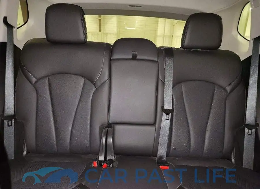 LRBFX3SX4KD030517# 10